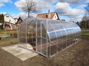 Greenhouse KLASIKA TUBE 3 x 10 m (30 m²), with Base and 6 mm Polycarbonate