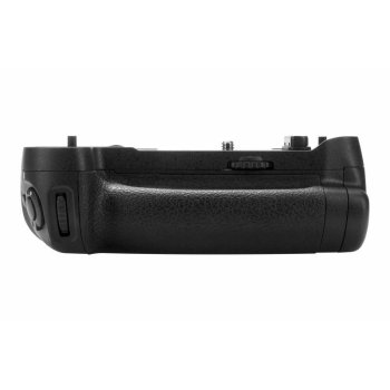 Newell MB-D17 Battery Grip for Nikon D500