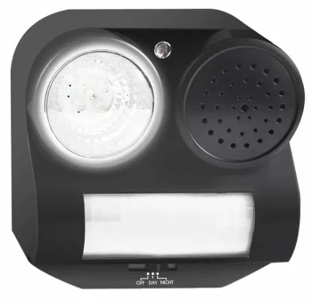 Motion Activated Animal Repeller with Flashing Light & Predator Sound
