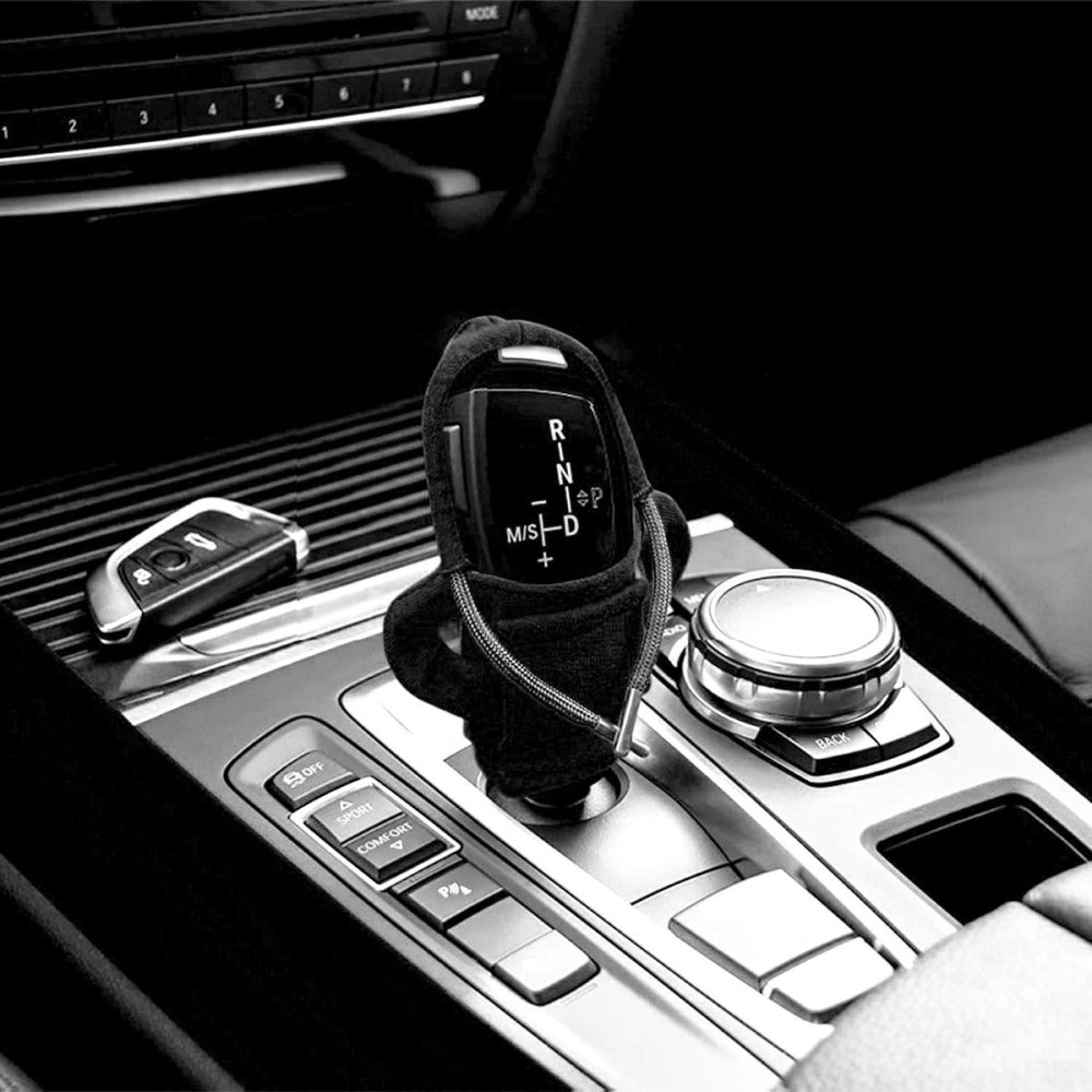 Shift knob cover black (1)