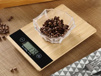 Bamboo Electronic Kitchen Scale with LCD Display, up to 5 kg