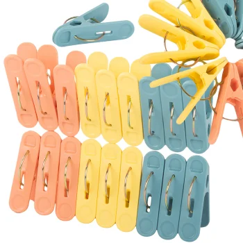 Plastic Clothes Pegs, 18 pcs, Multicolor