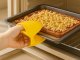 Heat-Resistant Silicone Oven Mitt Chicken Design Pinch Grip, Yellow