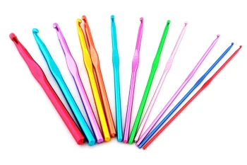 Metal Crochet Hook Set, 12 pcs, 2–8 mm, multicolor