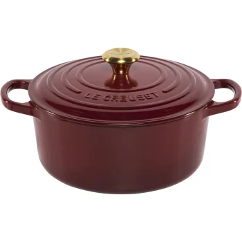 Le Creuset Signature Round Cast Iron Casserole 22 cm, 3.3 L, Red