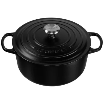 Le Creuset Signature Round Cast Iron Casserole 26 cm 5.3 L Black