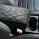 Подушка на подлокотник автомобиля универсальная стеганая,...