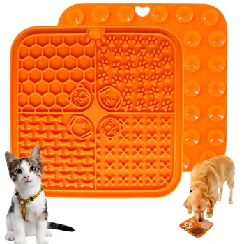 Silicone Lick Mat for Dogs and Cats, 20cm