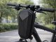 Ūdensizturīga cietā stūres soma skrejriteņiem un velosipēdiem 4L, melna