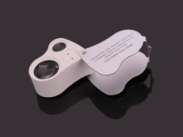 Folding Jeweler's Loupe 25x 50x with LED and UV Light, Silver (1)
