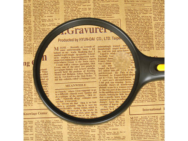 Large Handheld Magnifying Glass with 3 LED Lights 110mm 2x/5x, Black (1)