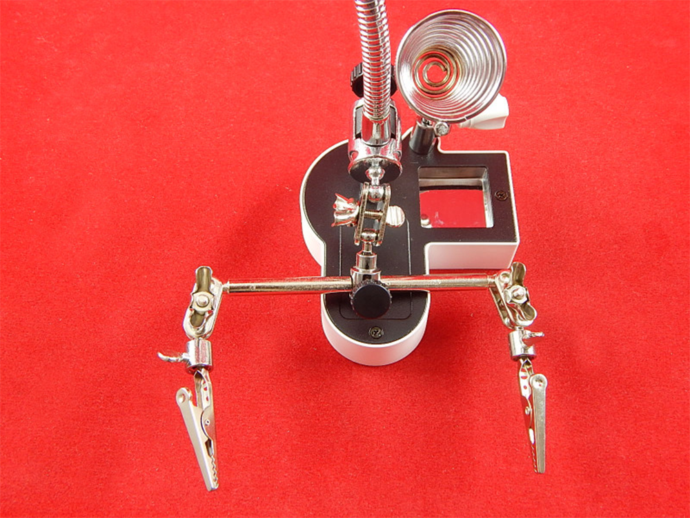 Soldering Helping Hand with 4.5x 11x LED Magnifying Glass (2)