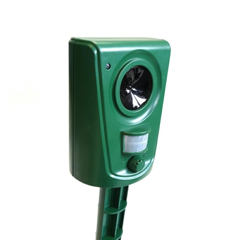 Waterproof ultrasonic animal repellent (0)