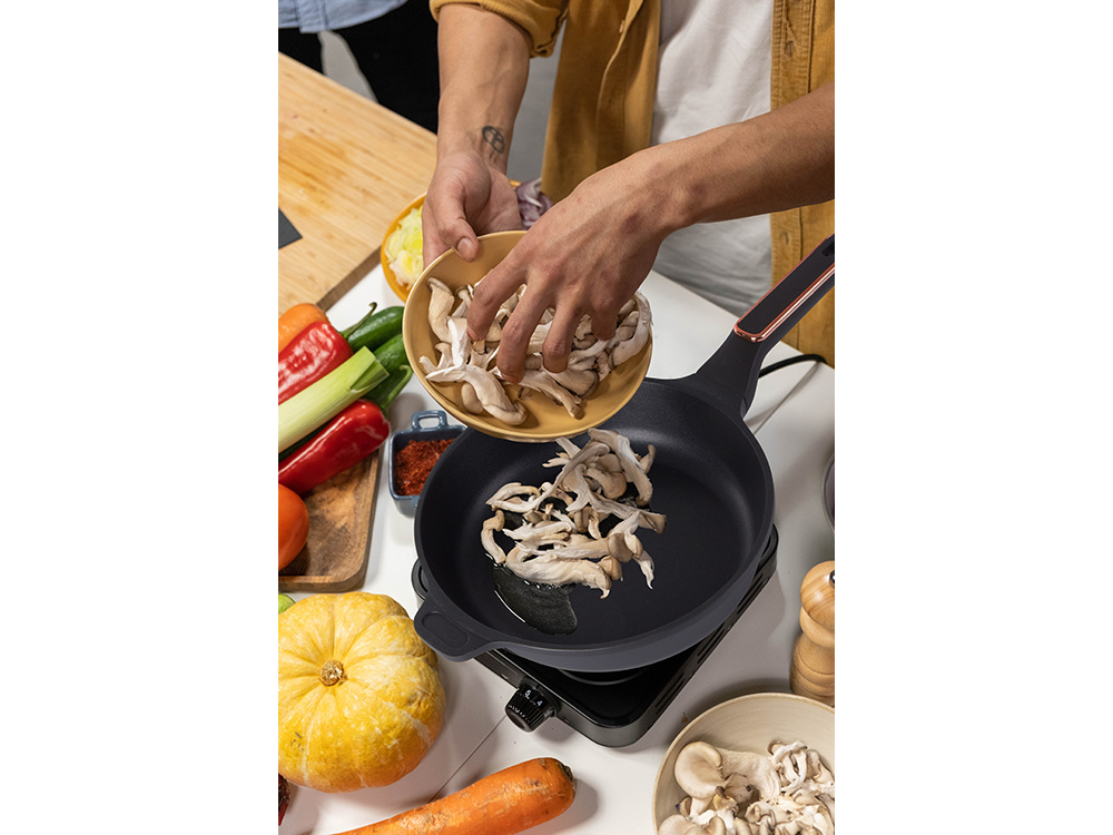 Frying Pan with Non-Stick Coating, 24 cm, for Induction and Gas, Cast Aluminium (5)