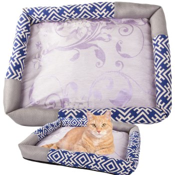 Cat bed with scratch mat, size M