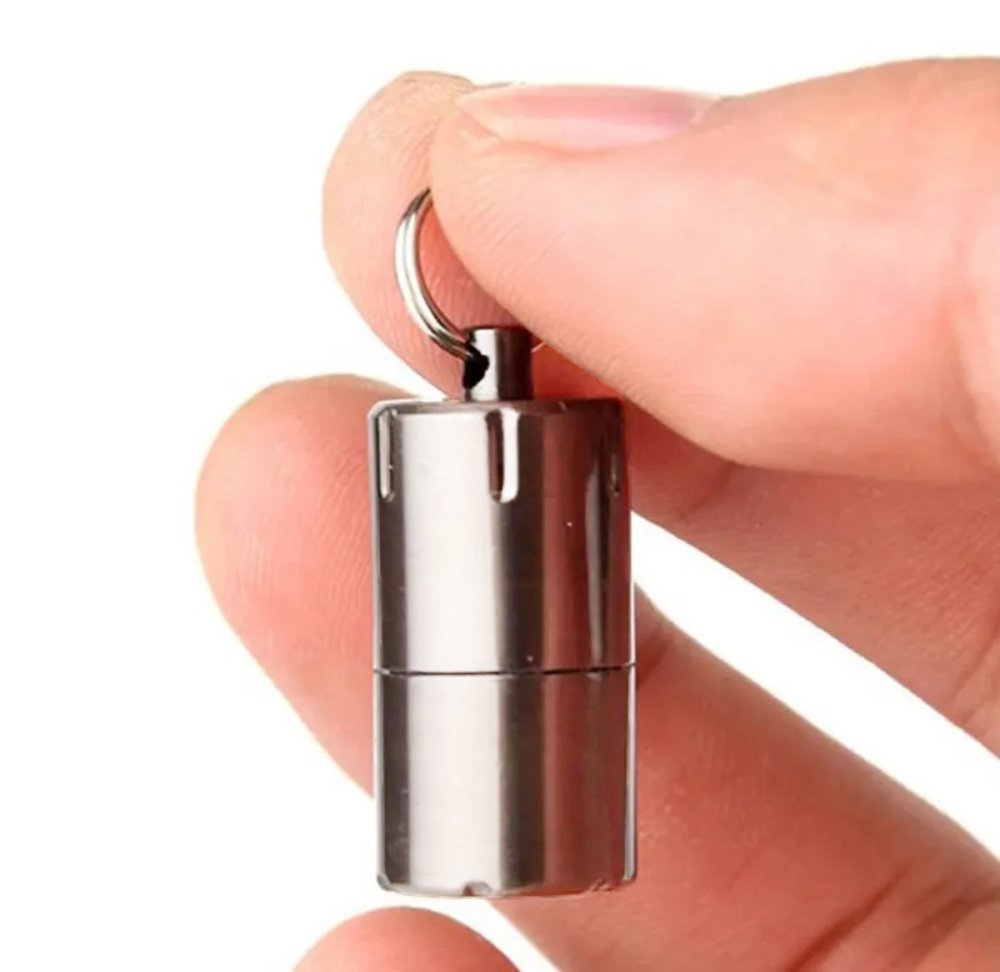 Mini Keychain Lighter Camping Survival Tool, 2.5x1.3cm (3)