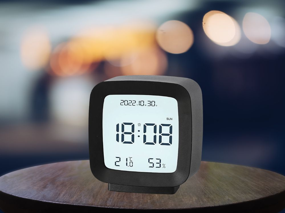 Alarm clock with date and temperature snooze function LCD moisture in the air (3)