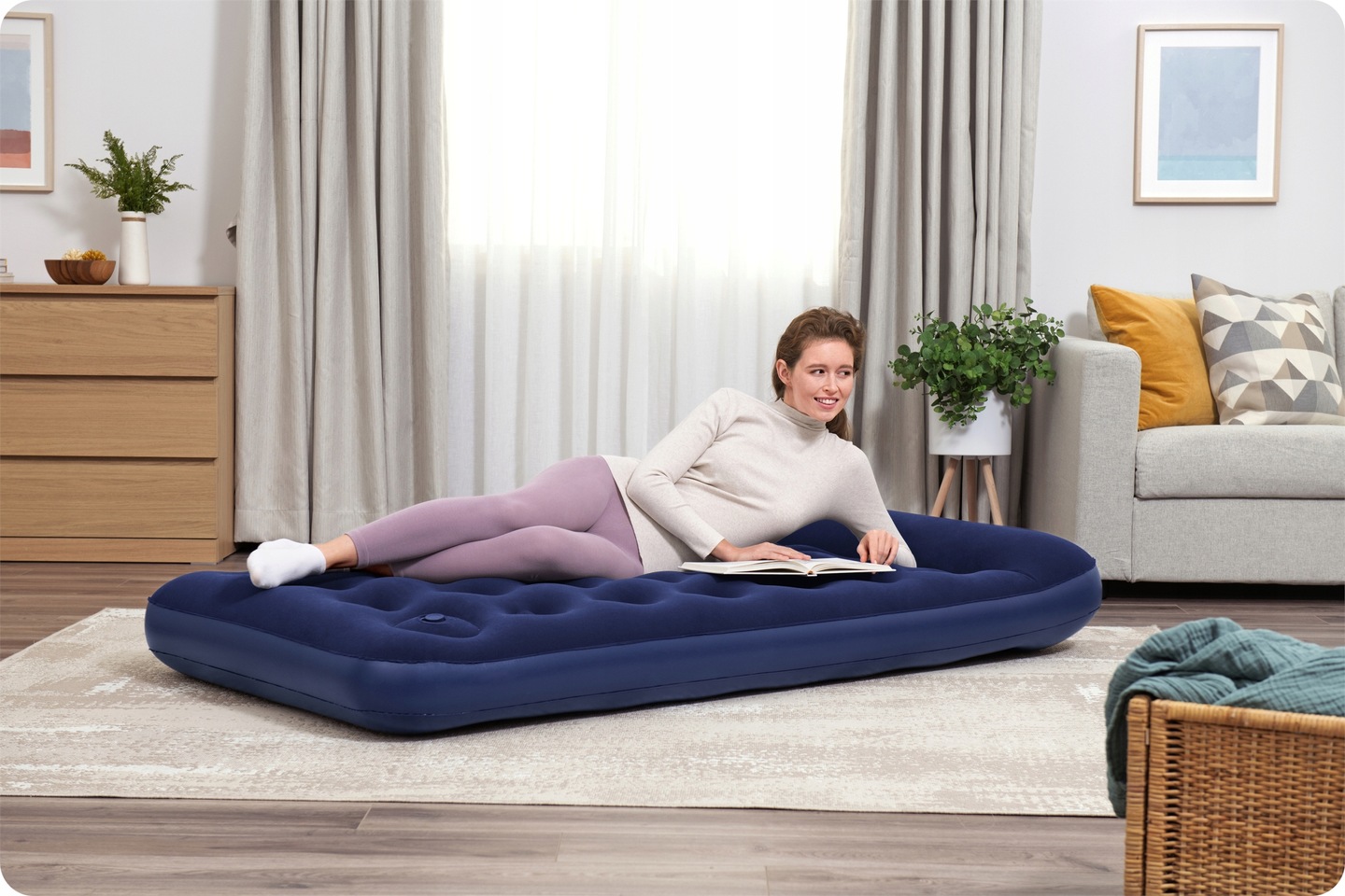 Двухместный надувной матрас Bestway 67004 203x183x22 см, темно-синий