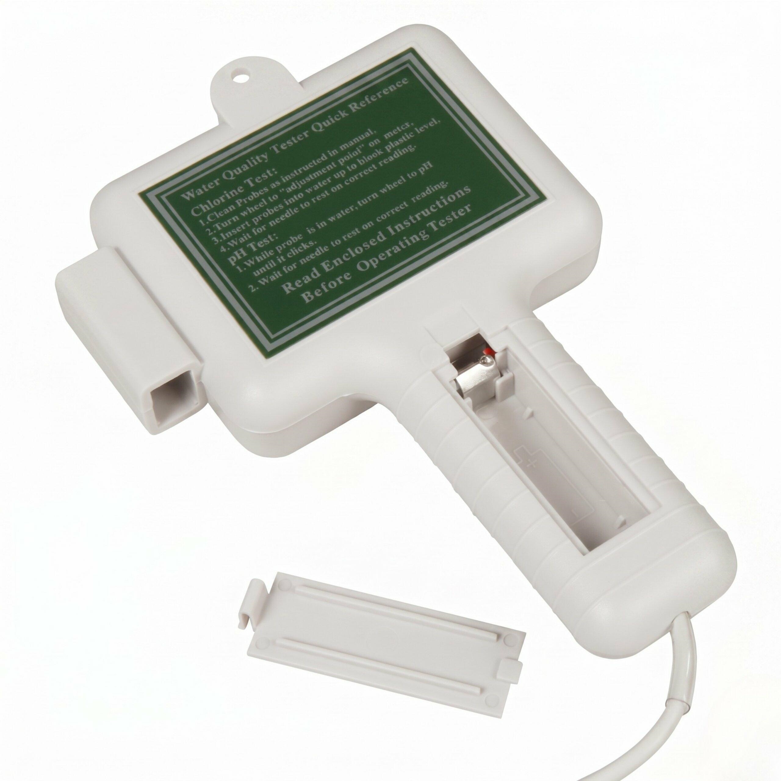 Pool pH and Chlorine Meter + 3-in-1 Test Strips