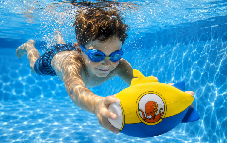 Neoprene Water Ball Waimea Animal Submarine Blue, 18 cm, Yellow/Blue