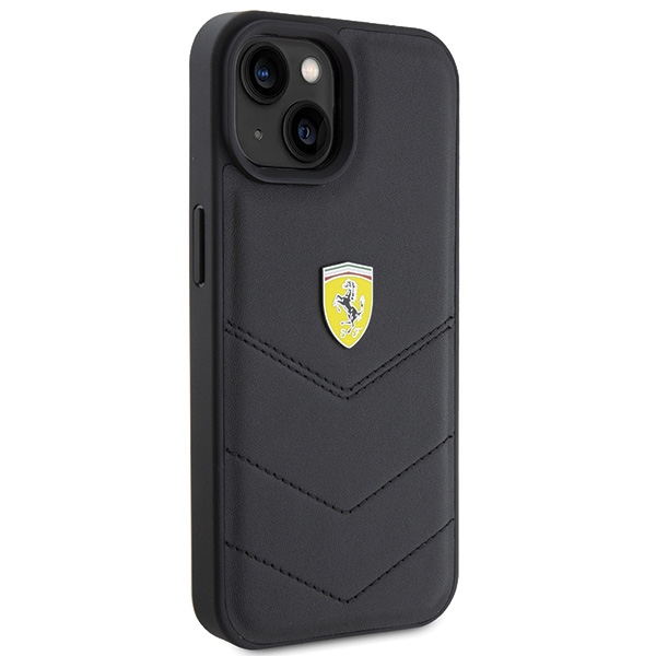 Чехол Ferrari для iPhone 15 Quilted Metal Logo, черный
