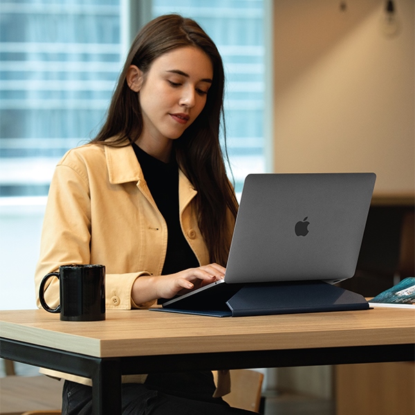 Uniq Oslo futrālis 14" klēpjdatoram - zaļš | case for a laptop green