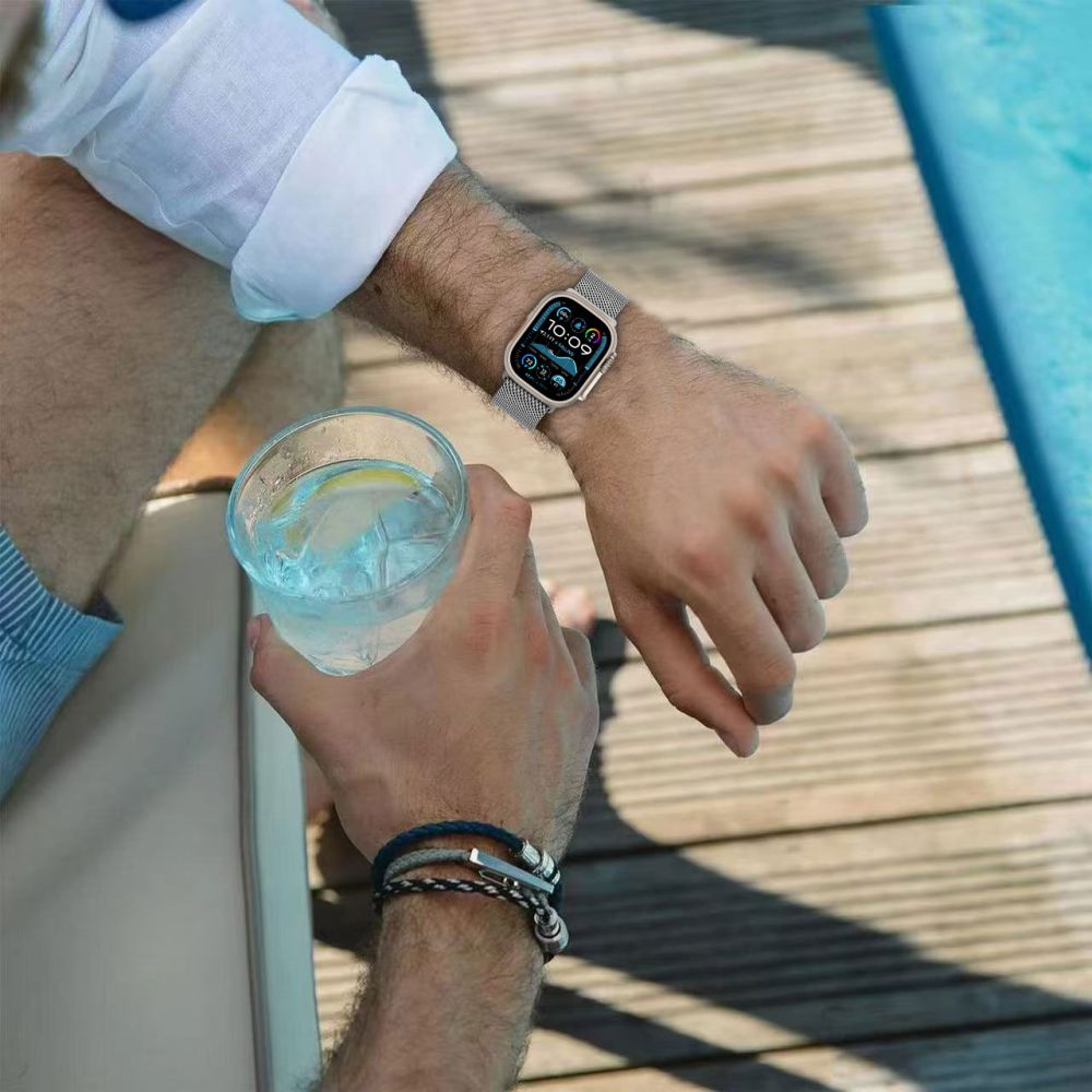 Ремешок Tech-Protect Milano для Apple Watch 6 / 7 / 8 / 9 / 10 / SE / Ultra 1 / 2, черный
