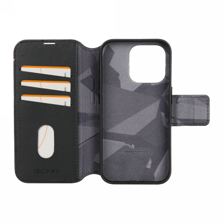 Decoded Detachable Wallet Case Leather with MagSafe for iPhone 15 Pro Max - Black