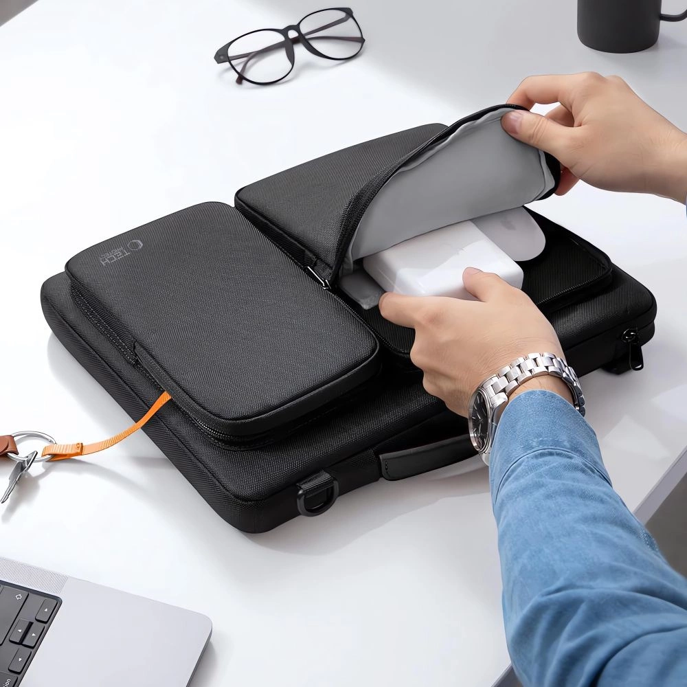 Tech-Protect Defender Bag for Laptop 13-14\", Black