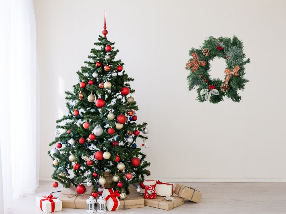 Christmas Decorative Wreath for Door / Wall, 20 cm