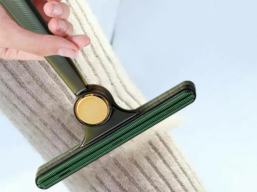 Double-Sided Roller Brush for Pet Hair and Lint Removal