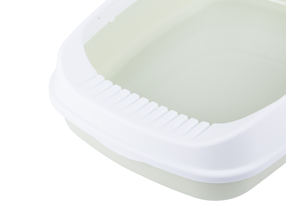 Open cat litter box with high rim and large scoop, green