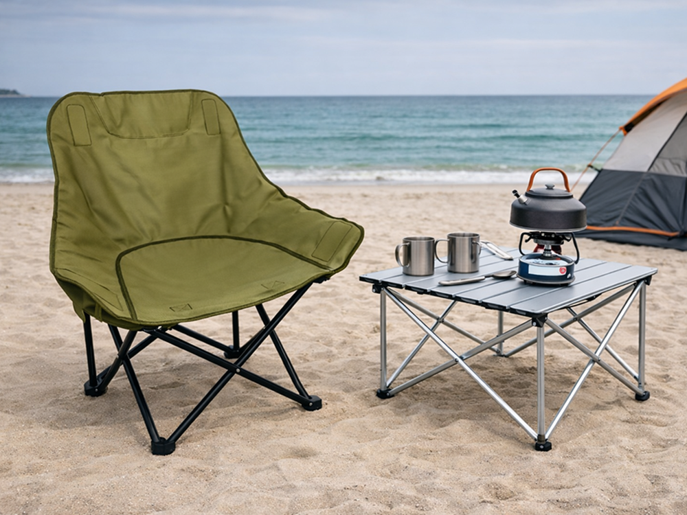Folding Camping Chair for Fishing and Outdoors with Carry Bag and Pockets, Green