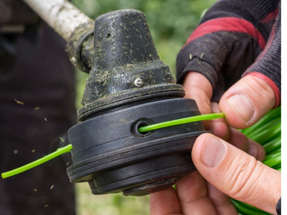Heavy-Duty Trimmer Line 15m 2.4mm for Brush Cutters, Green