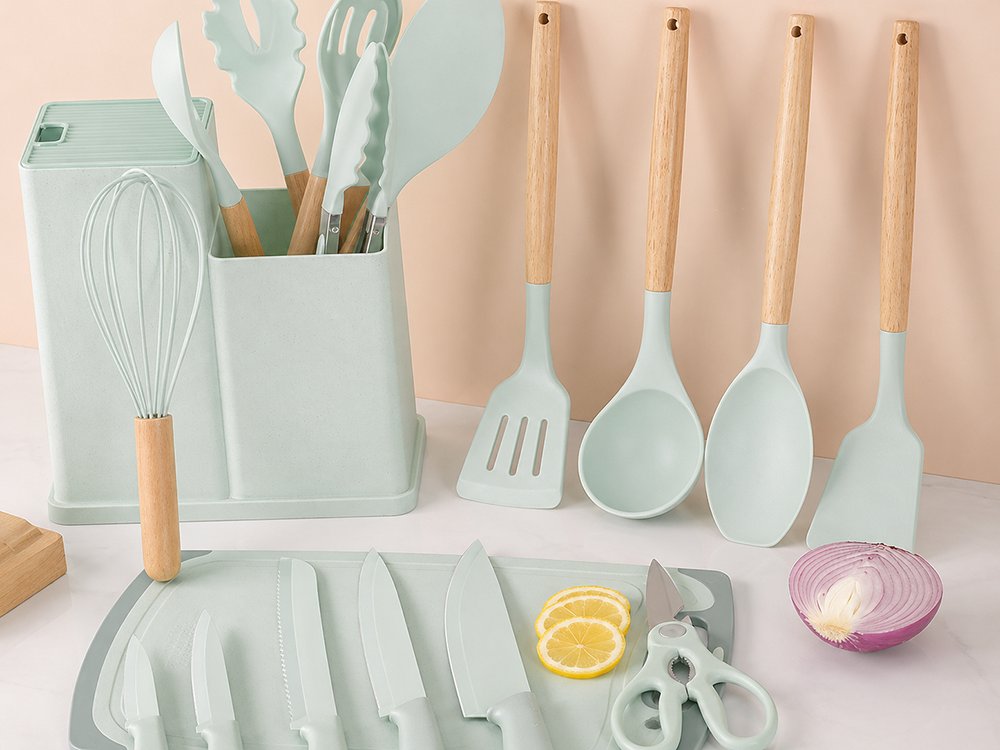 Kitchen Knife and Utensil Set with Cutting Board and Block, 19 Pieces, Green
