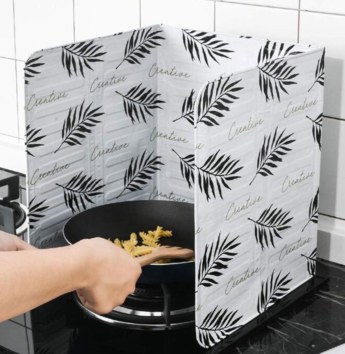 Aluminum Protective Screen Mat Against Splashes, Grease, Oil, for the Kitchen Stoves, 83x32cm, White