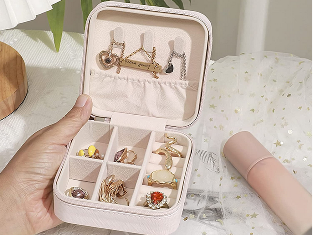 Jewelry Case Display Box Storage Organizer On Zipper, White