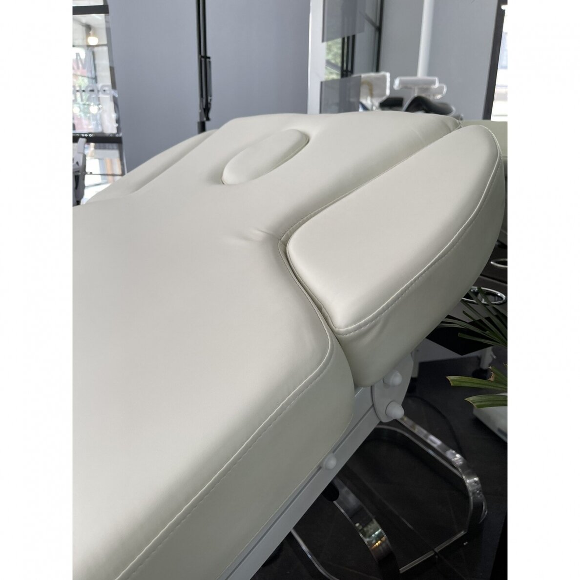 Azzurro 818A Electric SPA & Beauty Bed, White